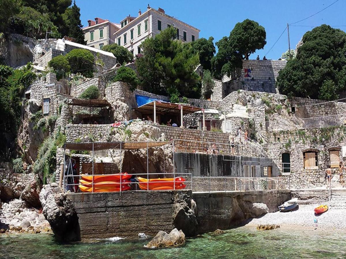 Mediteran With Garden Next To Beach And Old Town Dubrovnik Exterior foto